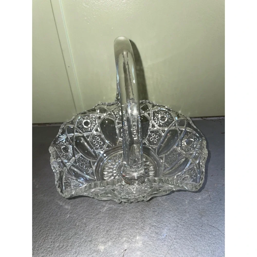 Vintage Clear Pressed Glass Basket Scalloped Edge Starburst Pattern Decor 8 inch